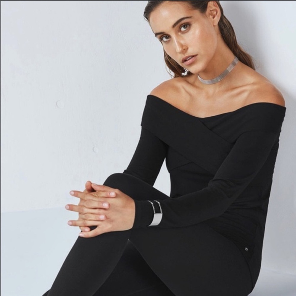 Fabletics off the shoulder long sleeve top